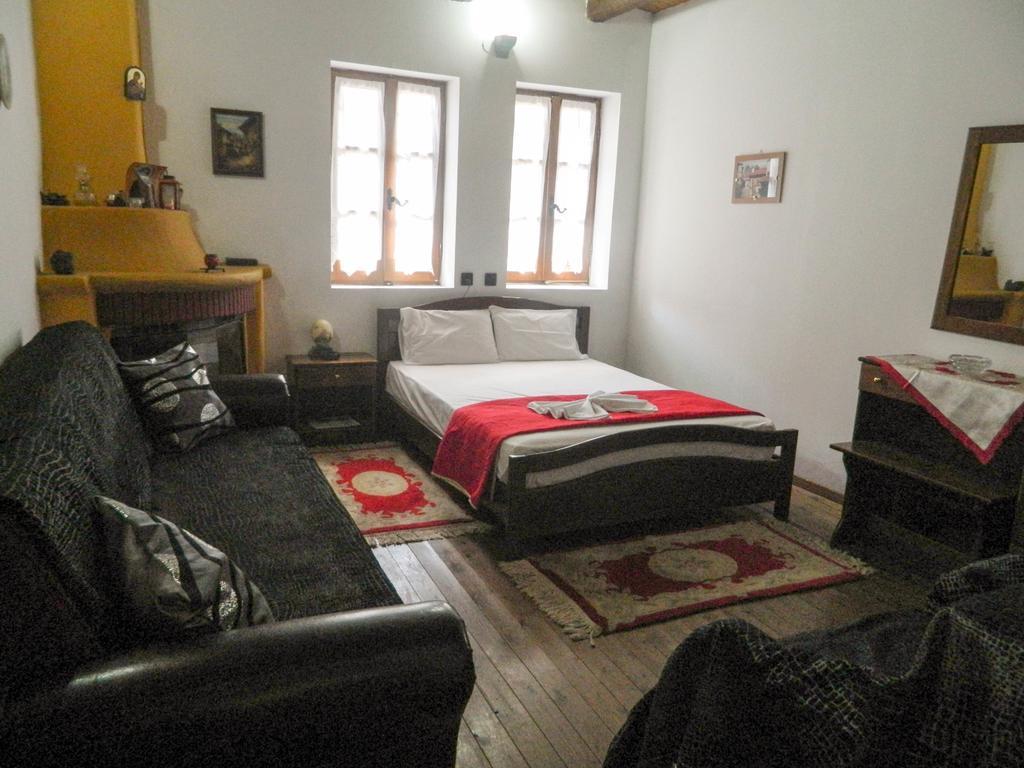 Guesthouse Klearchos ปาเลออส ปานเตเลมอน ภายนอก รูปภาพ