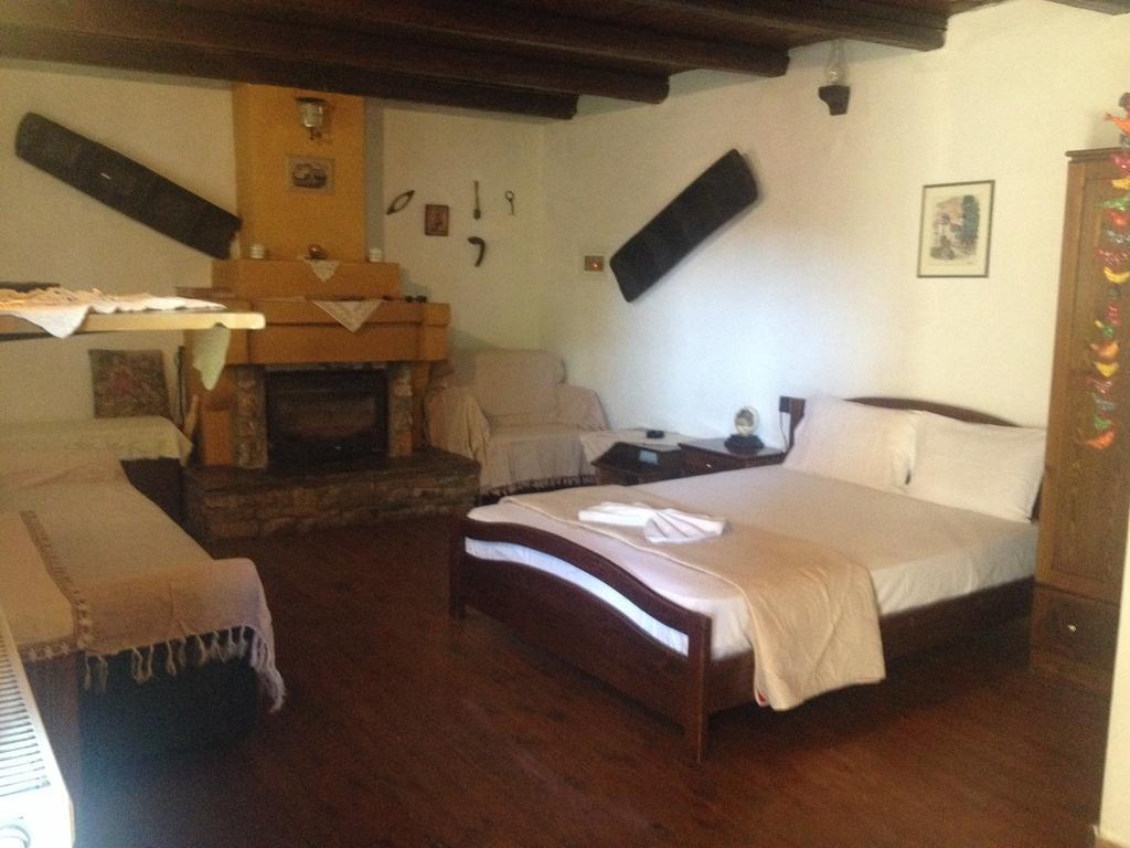 Guesthouse Klearchos ปาเลออส ปานเตเลมอน ภายนอก รูปภาพ